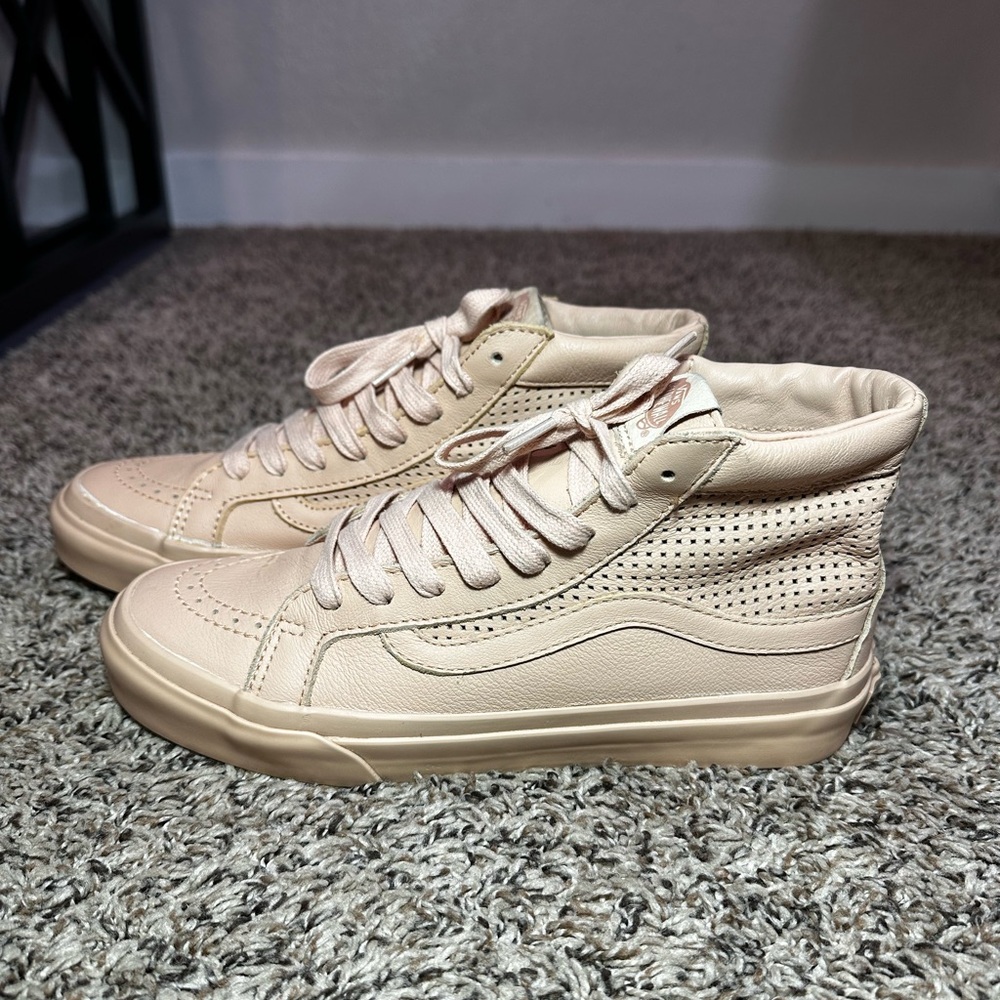 VANS SK8 Hi Leather Shoes Women’s Size 7 Pink Nude 721278 Skateboarding Sneakers